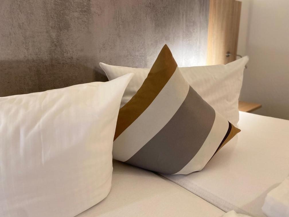 Hotel Gloria Alsdorf Eksteriør billede