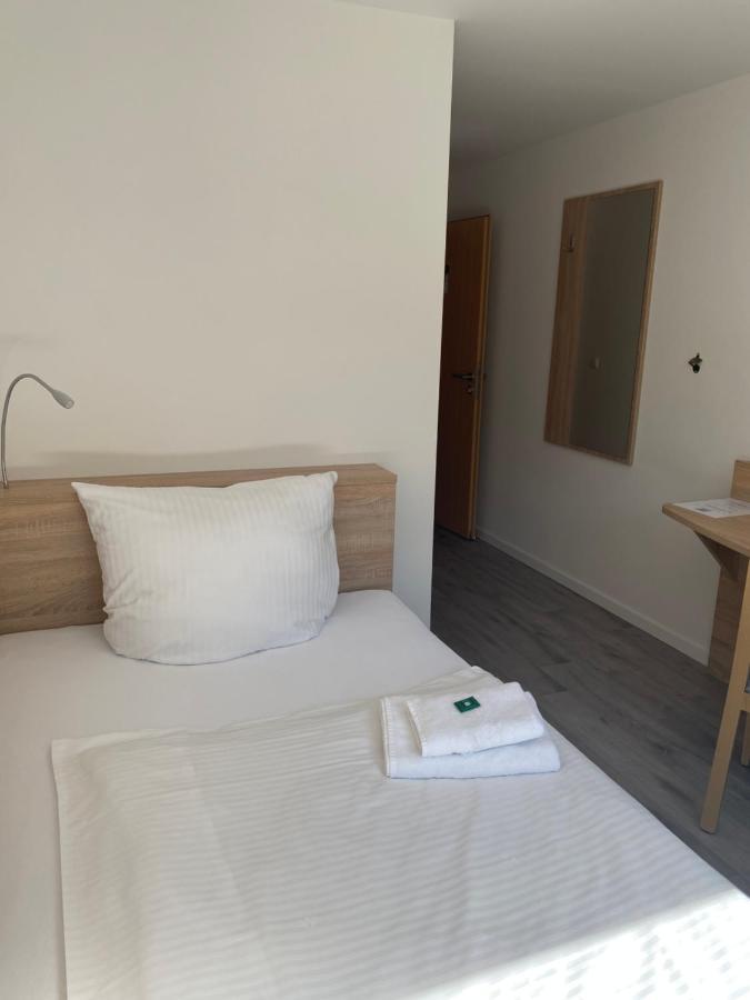 Hotel Gloria Alsdorf Eksteriør billede